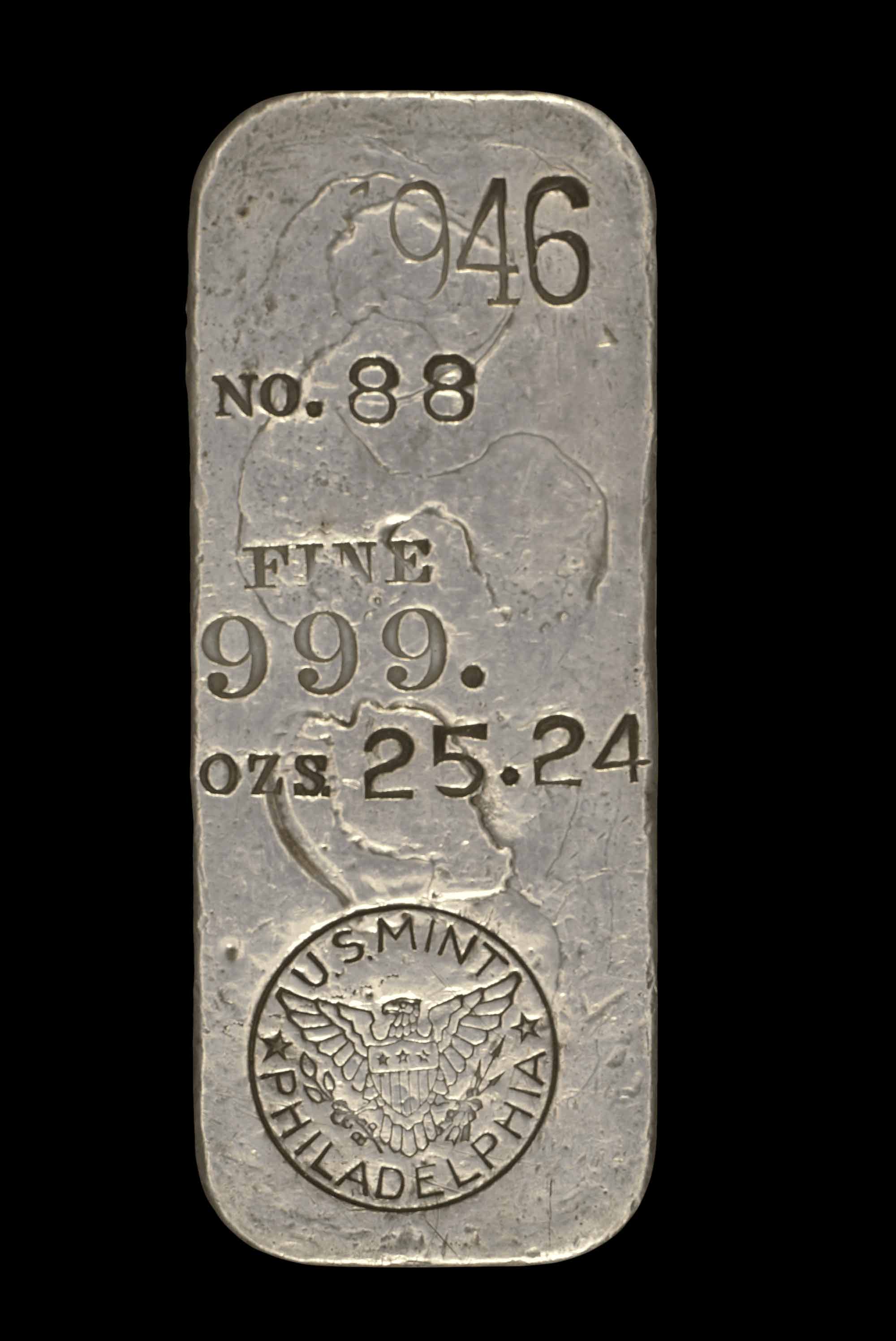 1946 U.S. Mint Philadelphia No. 88, 25.24 ozs (r)
