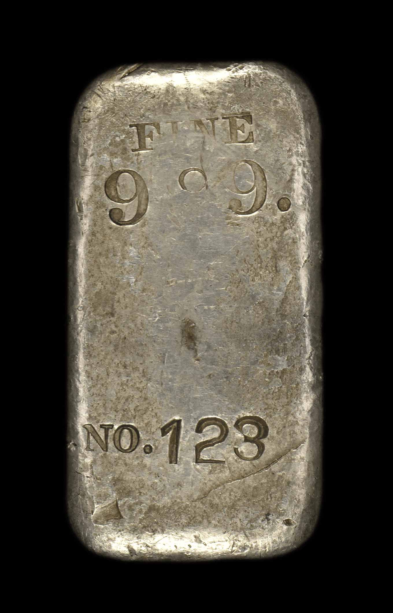1946 U.S. Mint Philadelphia No. 123, 11.42 ozs (r) 1946 U.S. Mint Philadelphia No. 123, 11.42 ozs (r)